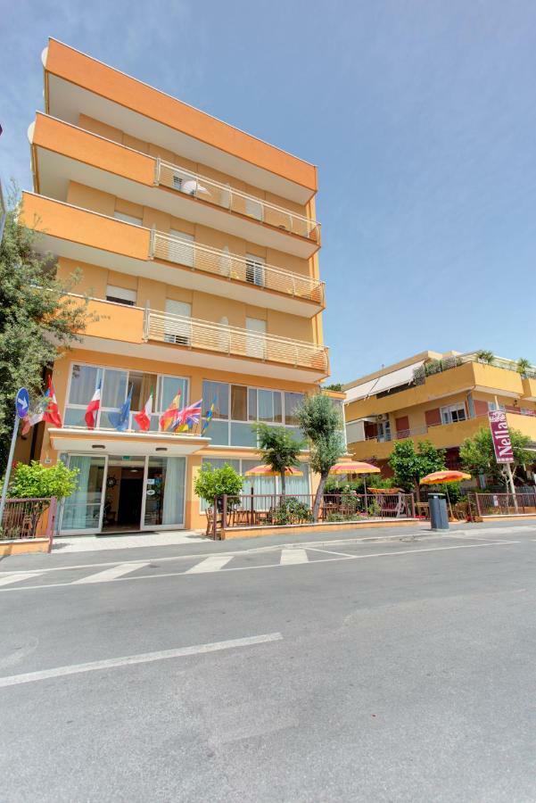 Hotel Nella Ρίμινι Εξωτερικό φωτογραφία